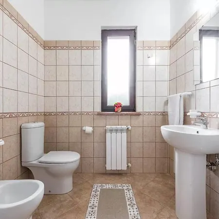 Villa Amazing Detached For 8 Guests Near Stintino Punta de su Torrione