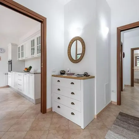 Amazing Detached For 8 Guests Near Stintino * Punta de su Torrione