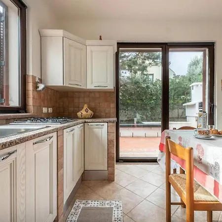 Villa Amazing Detached For 8 Guests Near Stintino Punta de su Torrione